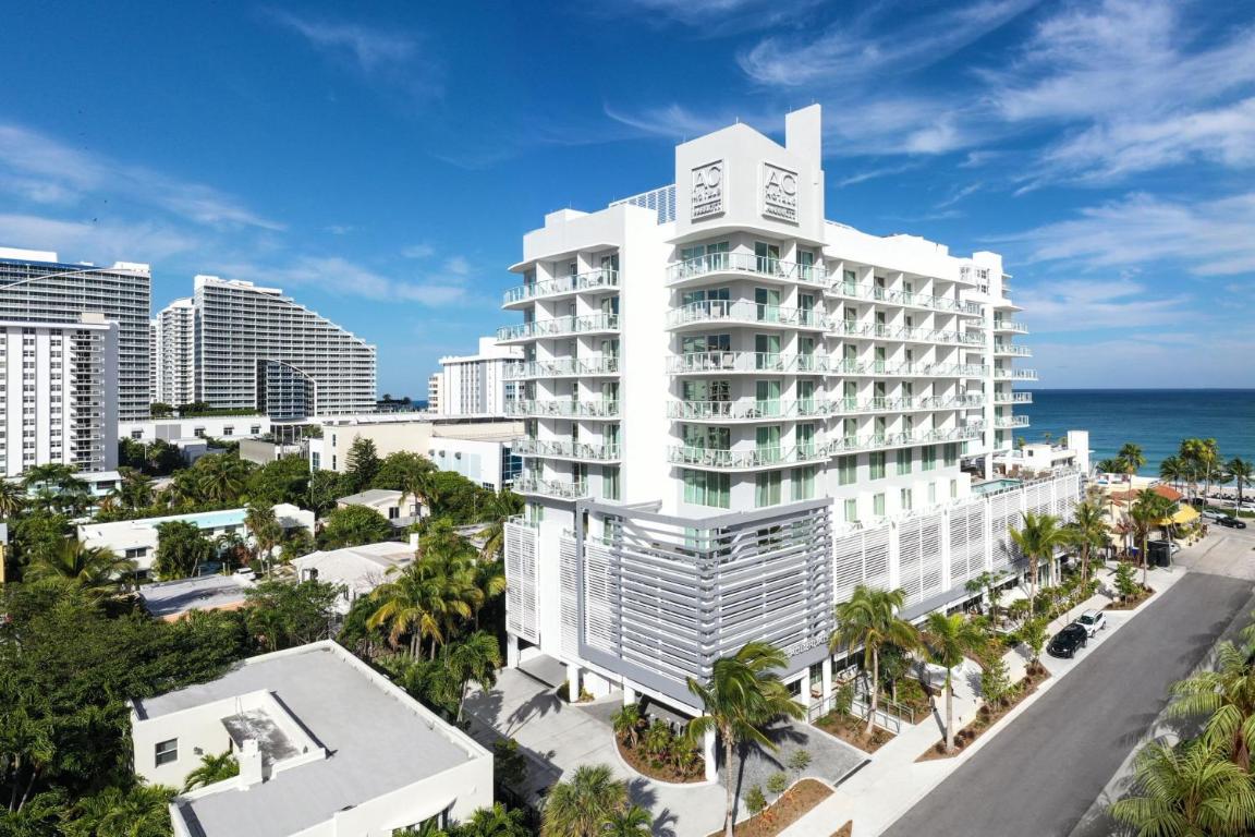 Отель AC Hotel by Marriott Fort Lauderdale Beach