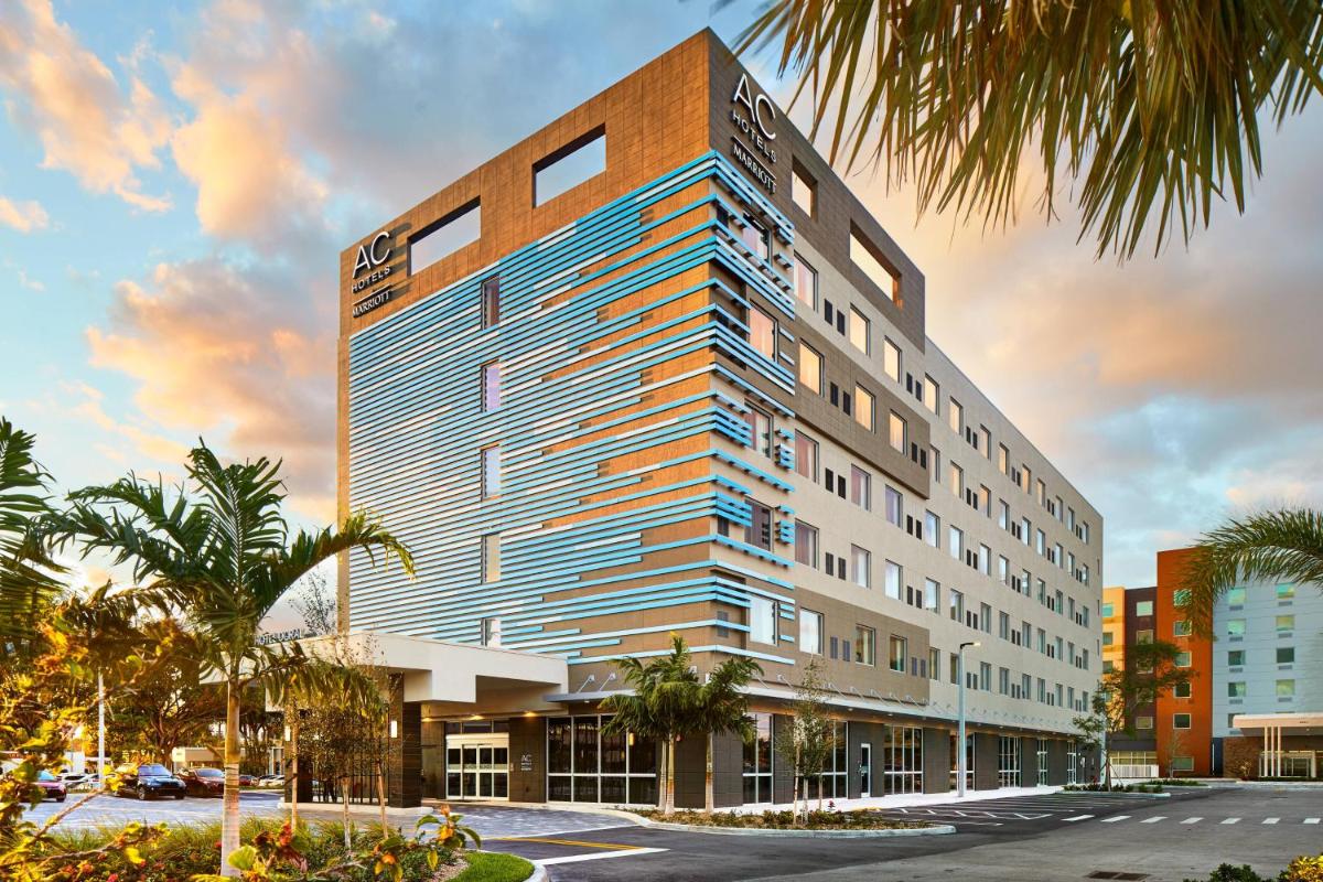 Отель AC Hotel by Marriott Miami Airport West/Doral