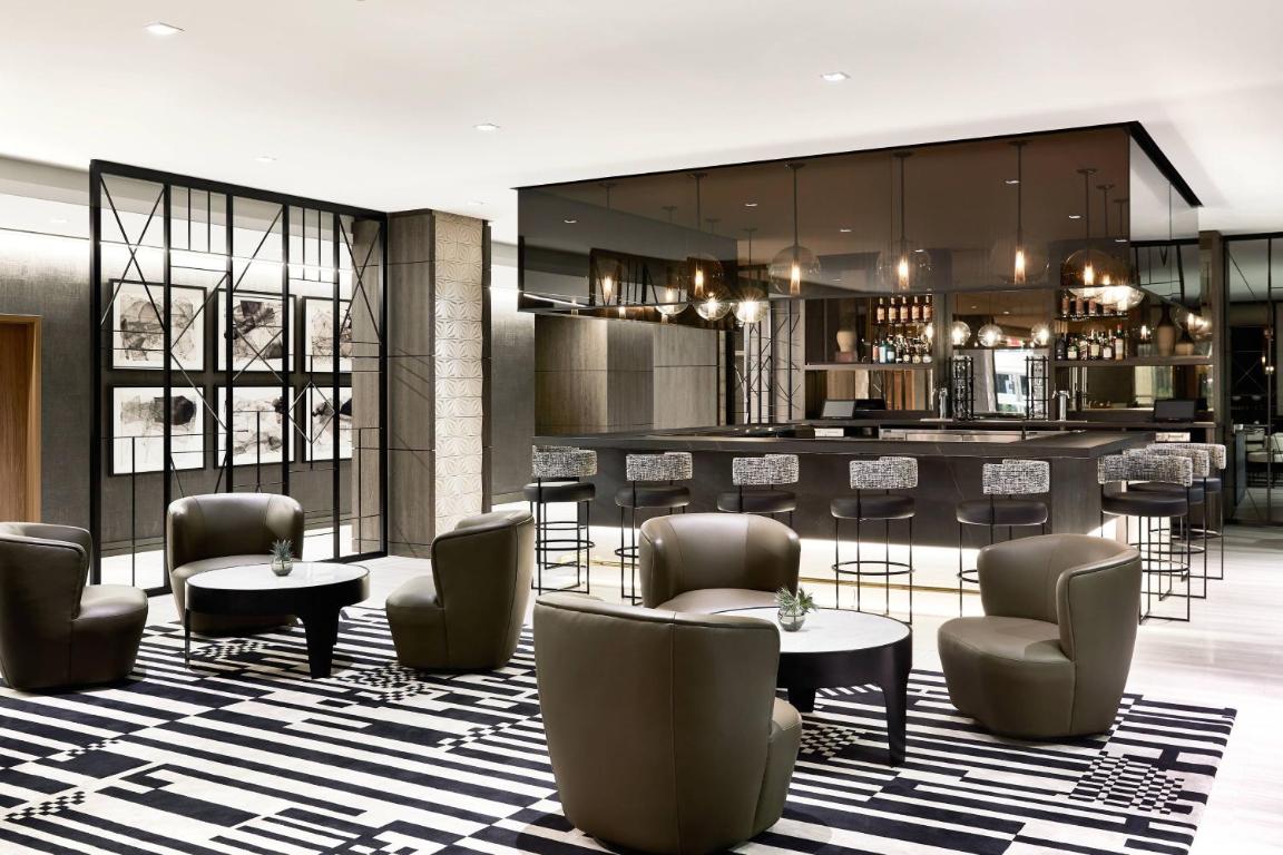 Отель AC Hotel by Marriott Miami Airport West/Doral