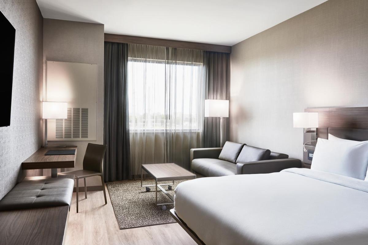 Отель AC Hotel by Marriott Miami Airport West/Doral
