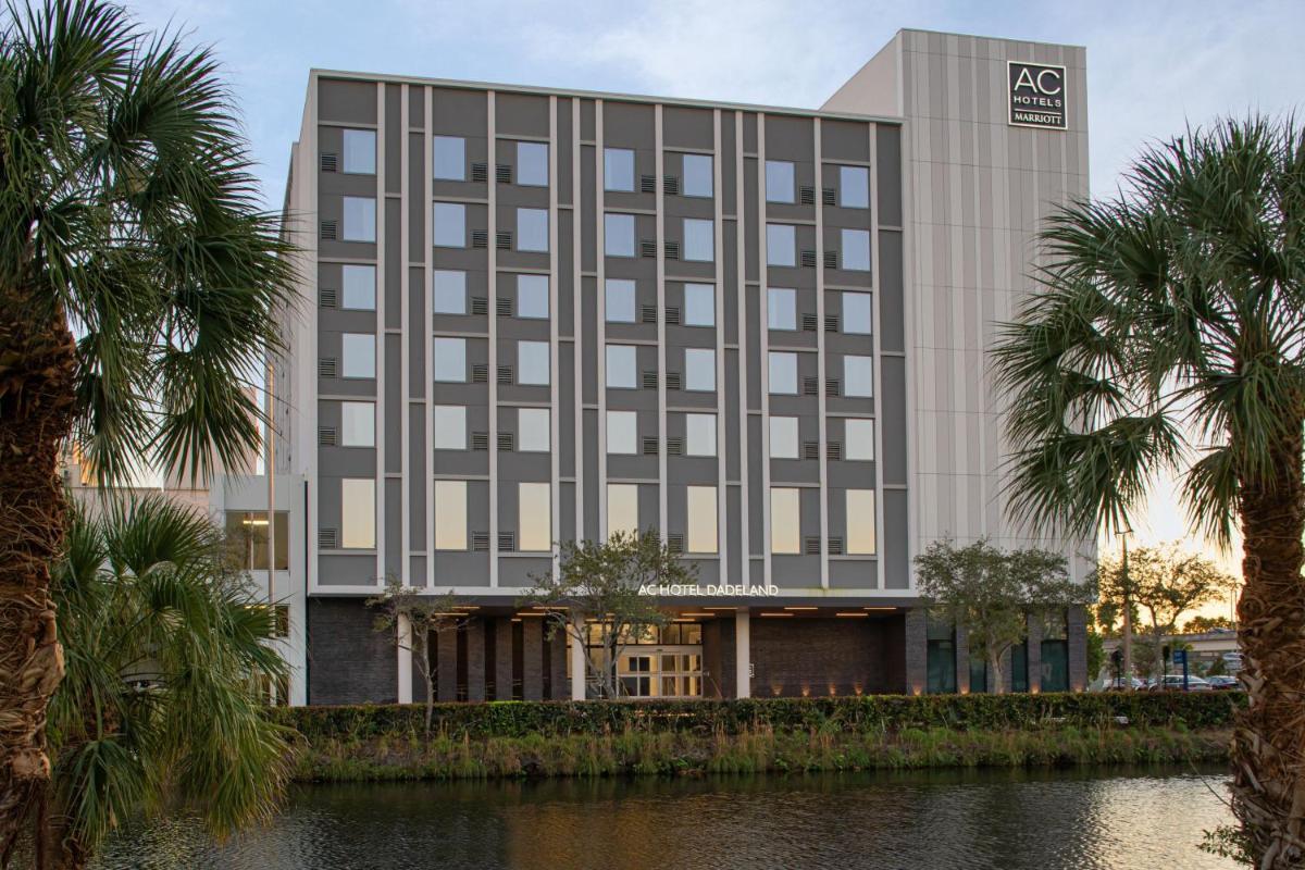 Отель AC Hotel by Marriott Miami Dadeland