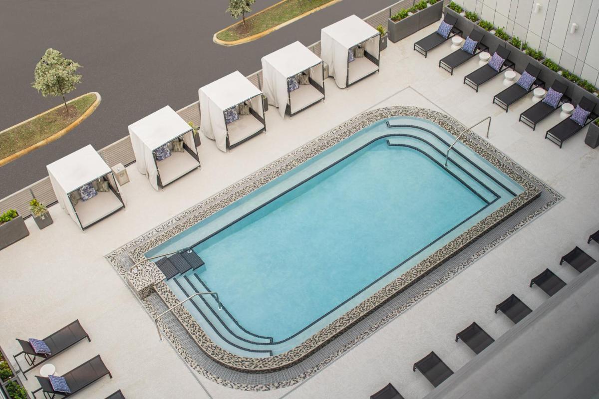 Отель AC Hotel by Marriott Miami Dadeland