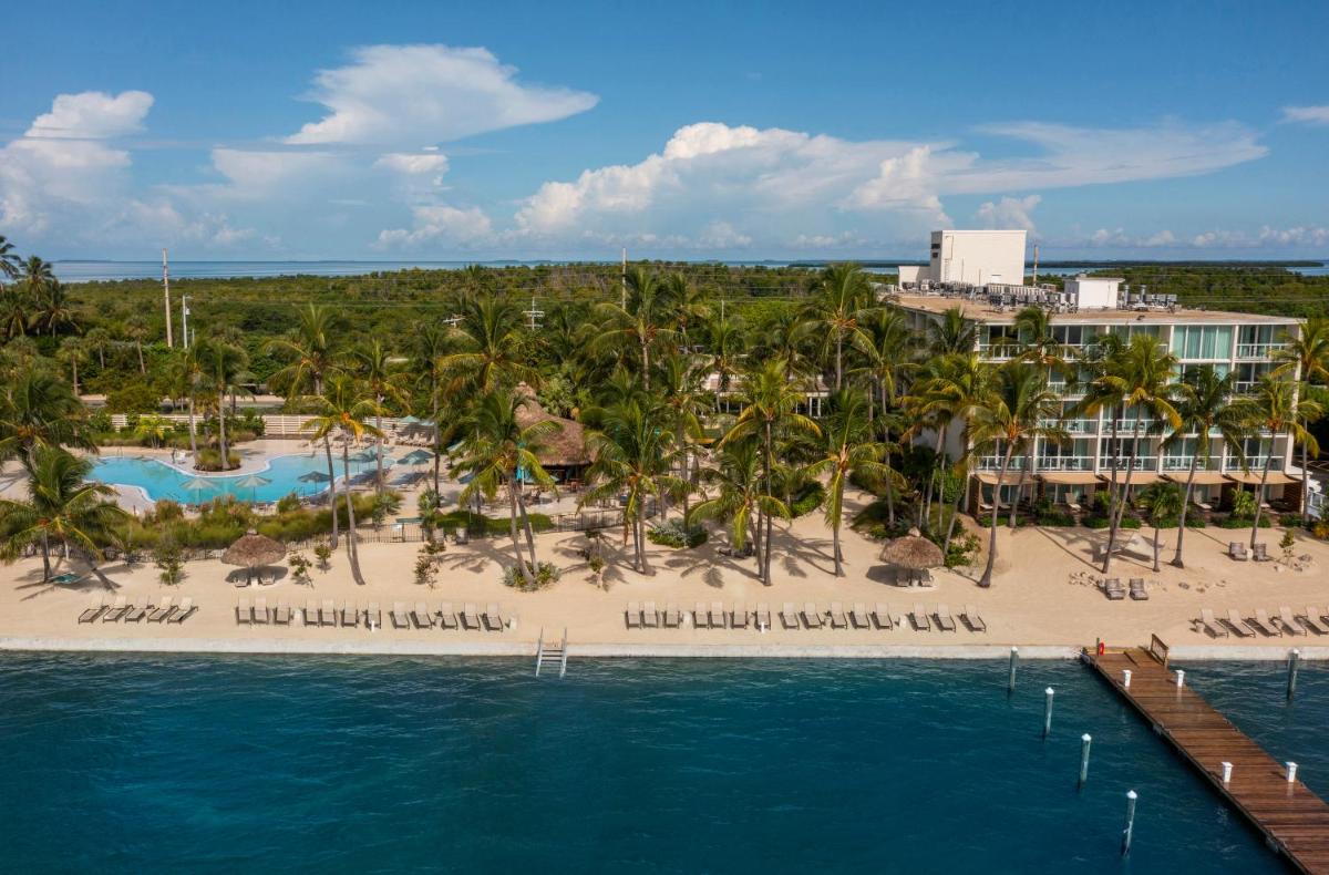 Отель Amara Cay Resort