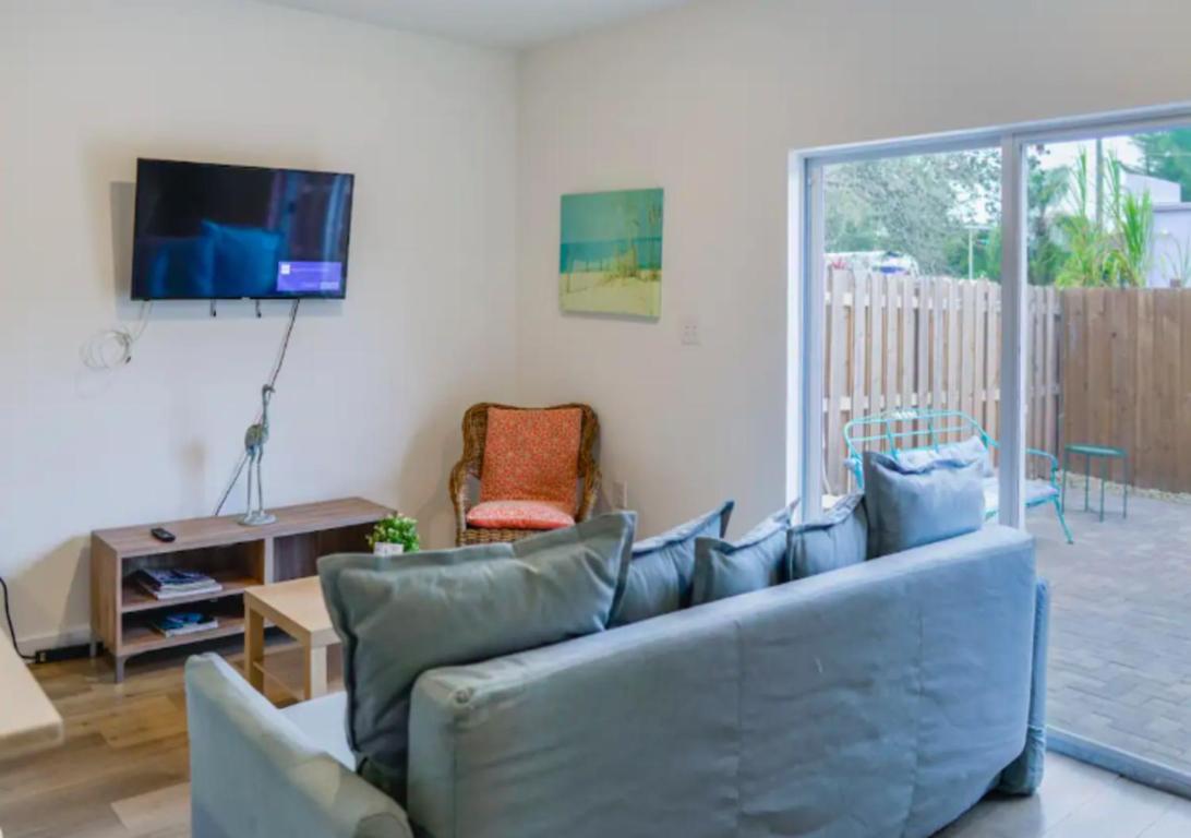 Апартаменты Awesome 3BR Townhouse In North Miami