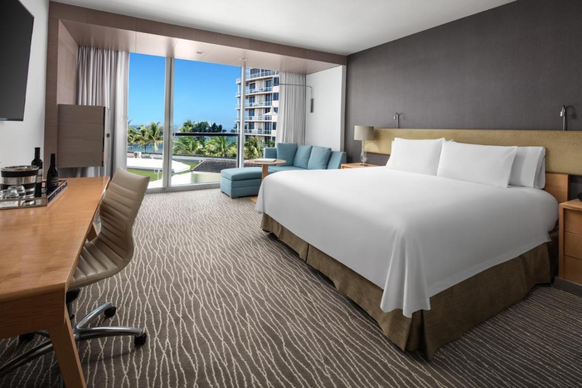 Отель Beach Club at The Boca Raton