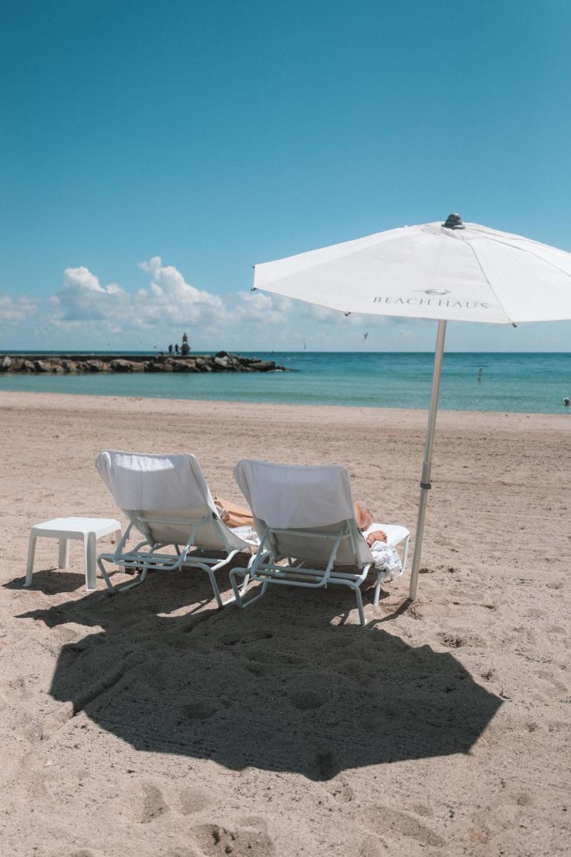 Апартаменты Beach Haus Residences