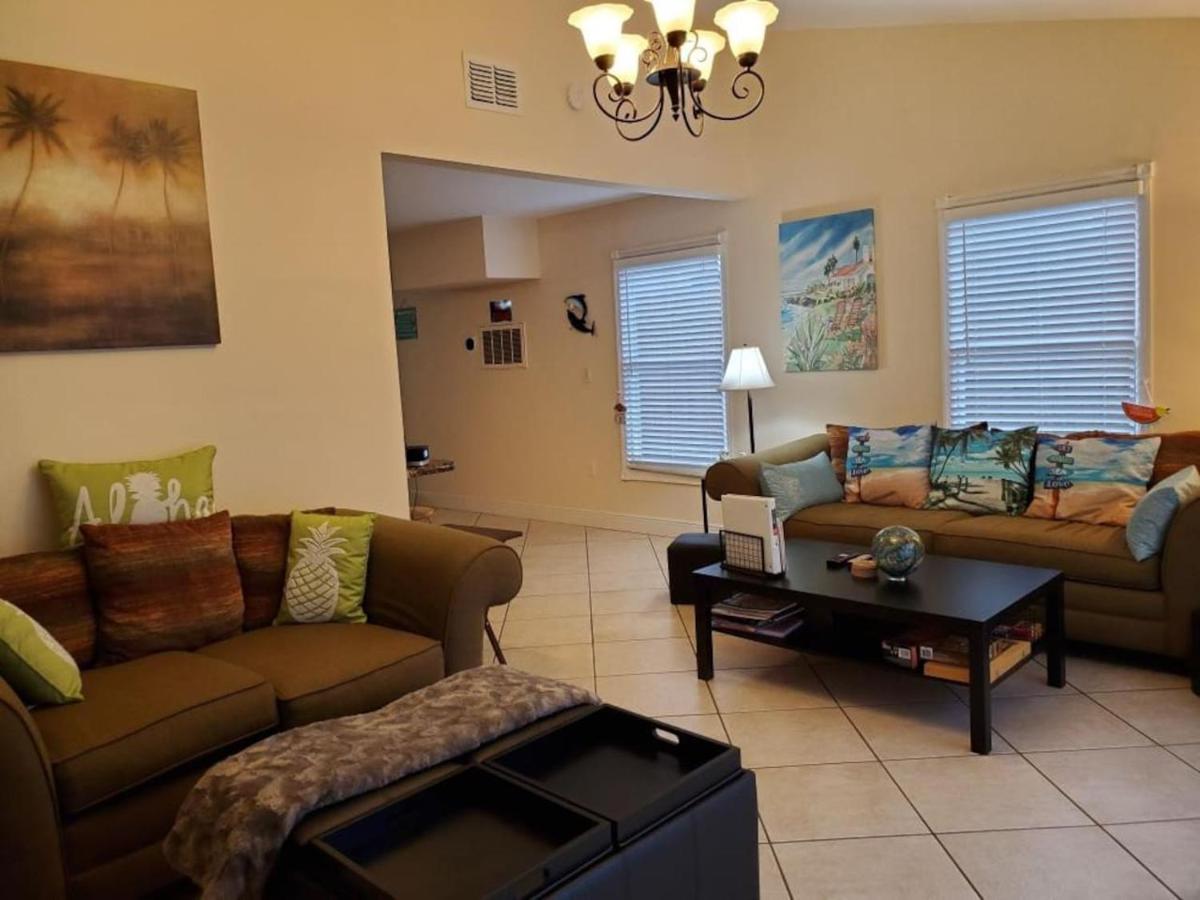 Апартаменты Beautiful Spacious and Luxury Delray Beach House! Near the Beach!