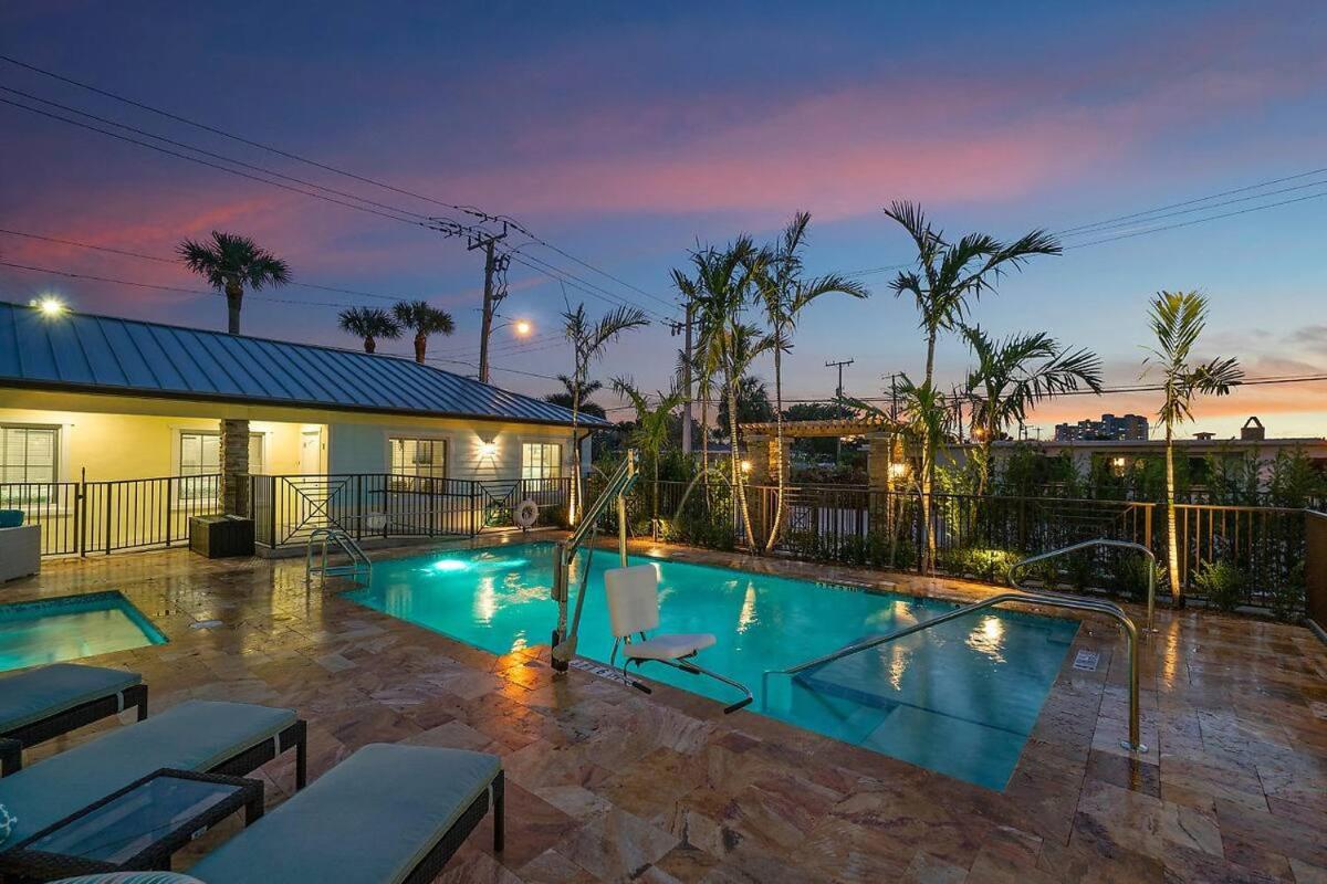Апартаменты Bermuda Bungalows (Tropical Island Getaway)