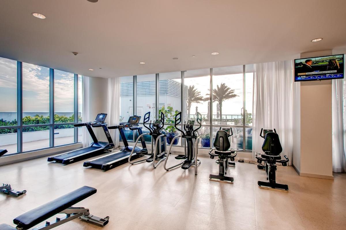 Отель Bluebird Suites Monte Carlo Miami Beach