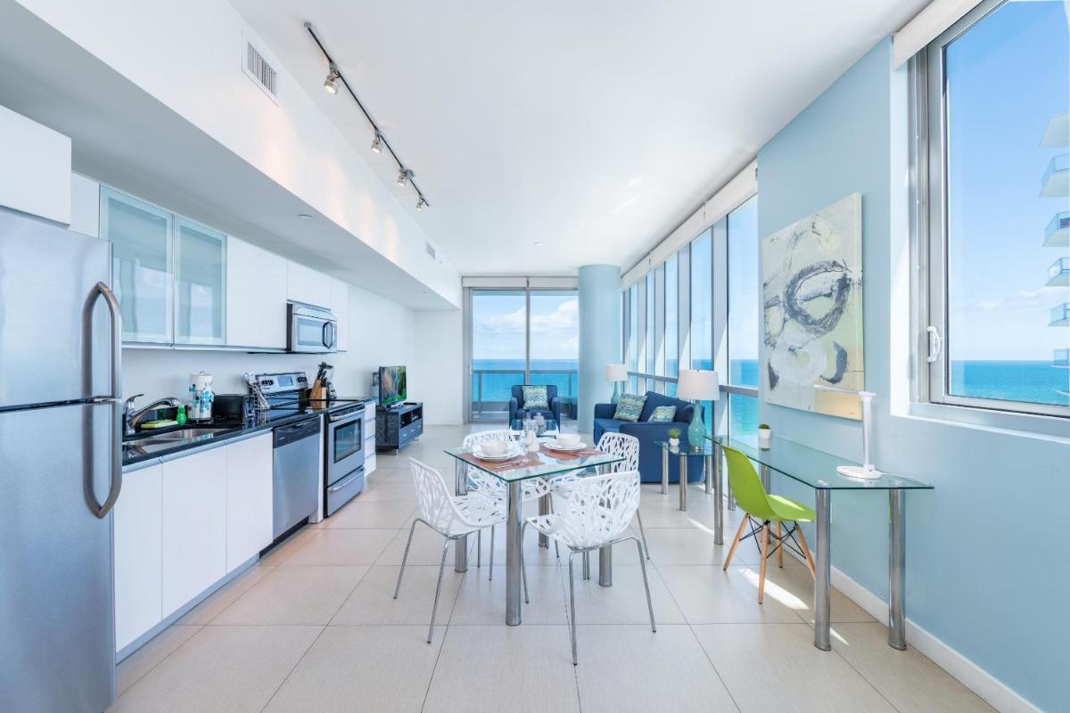 Отель Bluebird Suites Monte Carlo Miami Beach