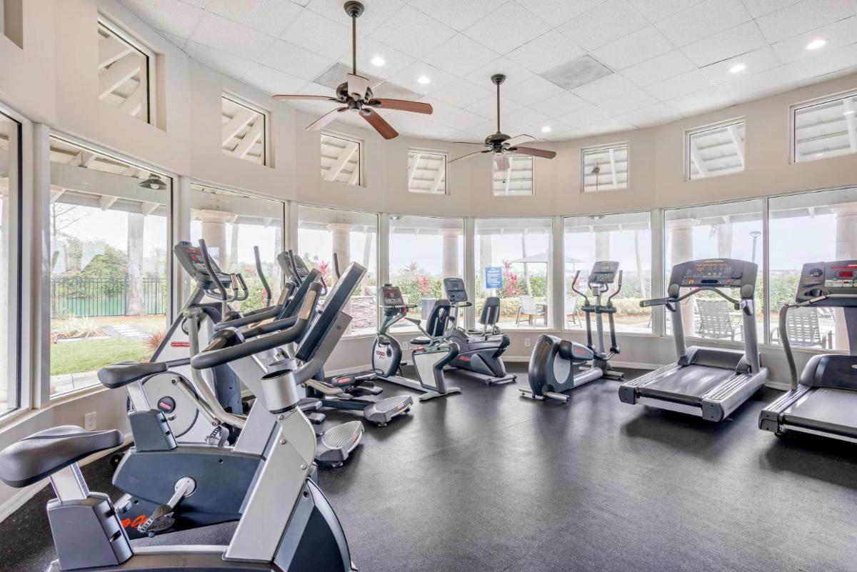 Апартаменты Bright and Modern Apartments at Palm Trace Landings in South Florida