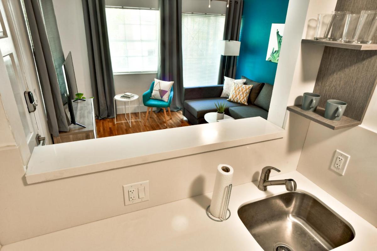 Апартаменты Broadwaysuites Downtown By RocketStay