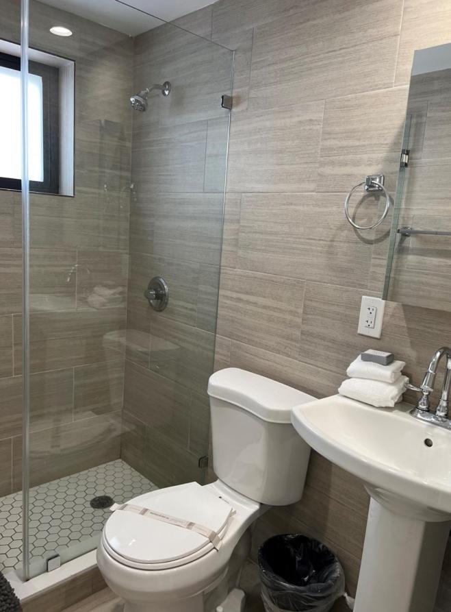 Апартаменты Broadwaysuites Downtown By RocketStay