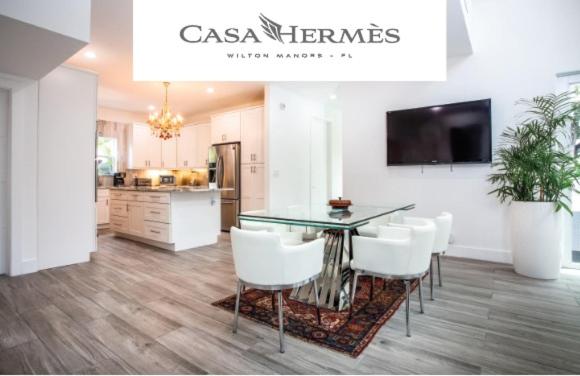 Апартаменты CASA HERMÈS Wilton Manor — Gay Guesthouse