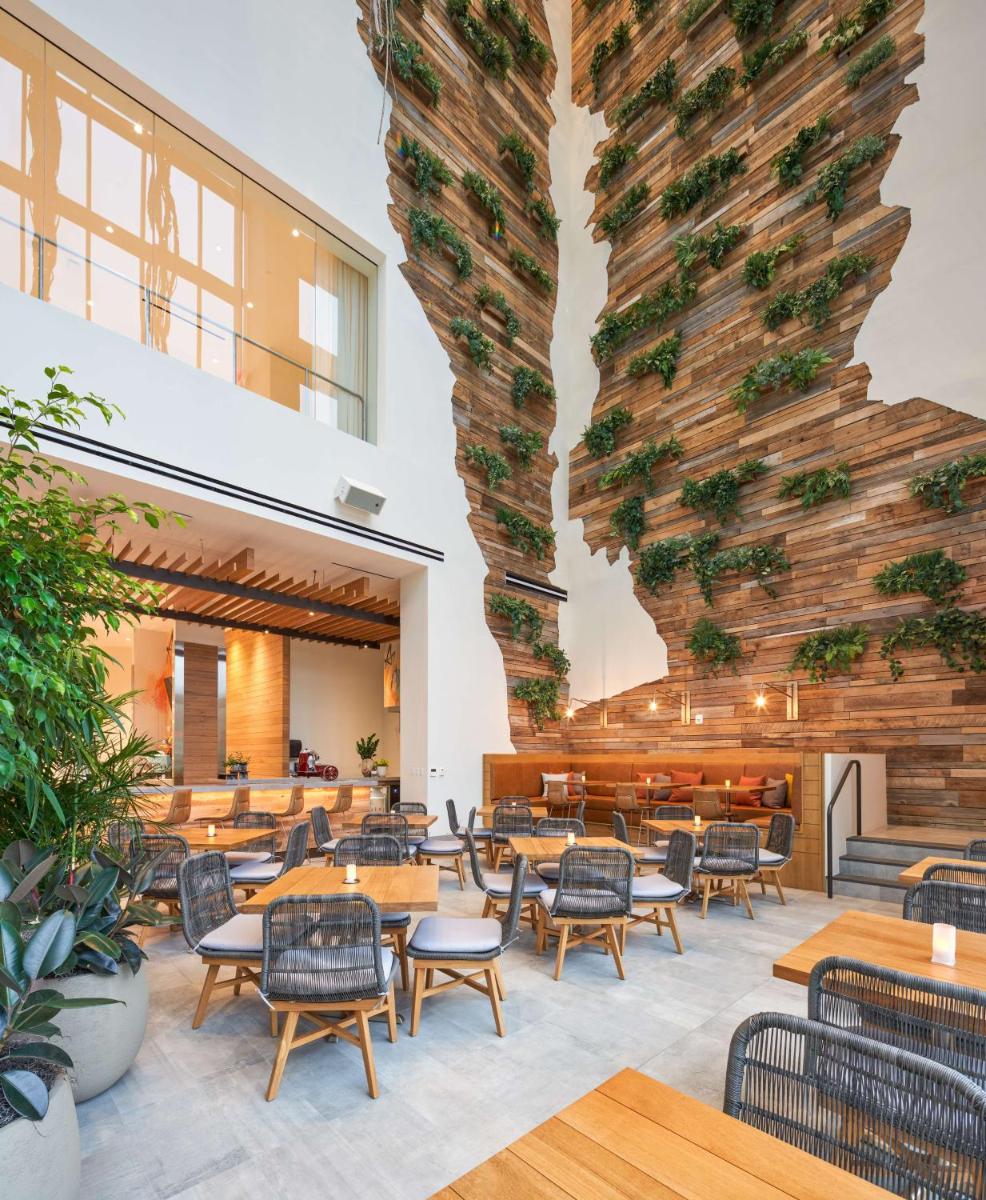 Отель Canopy West Palm Beach — Downtown