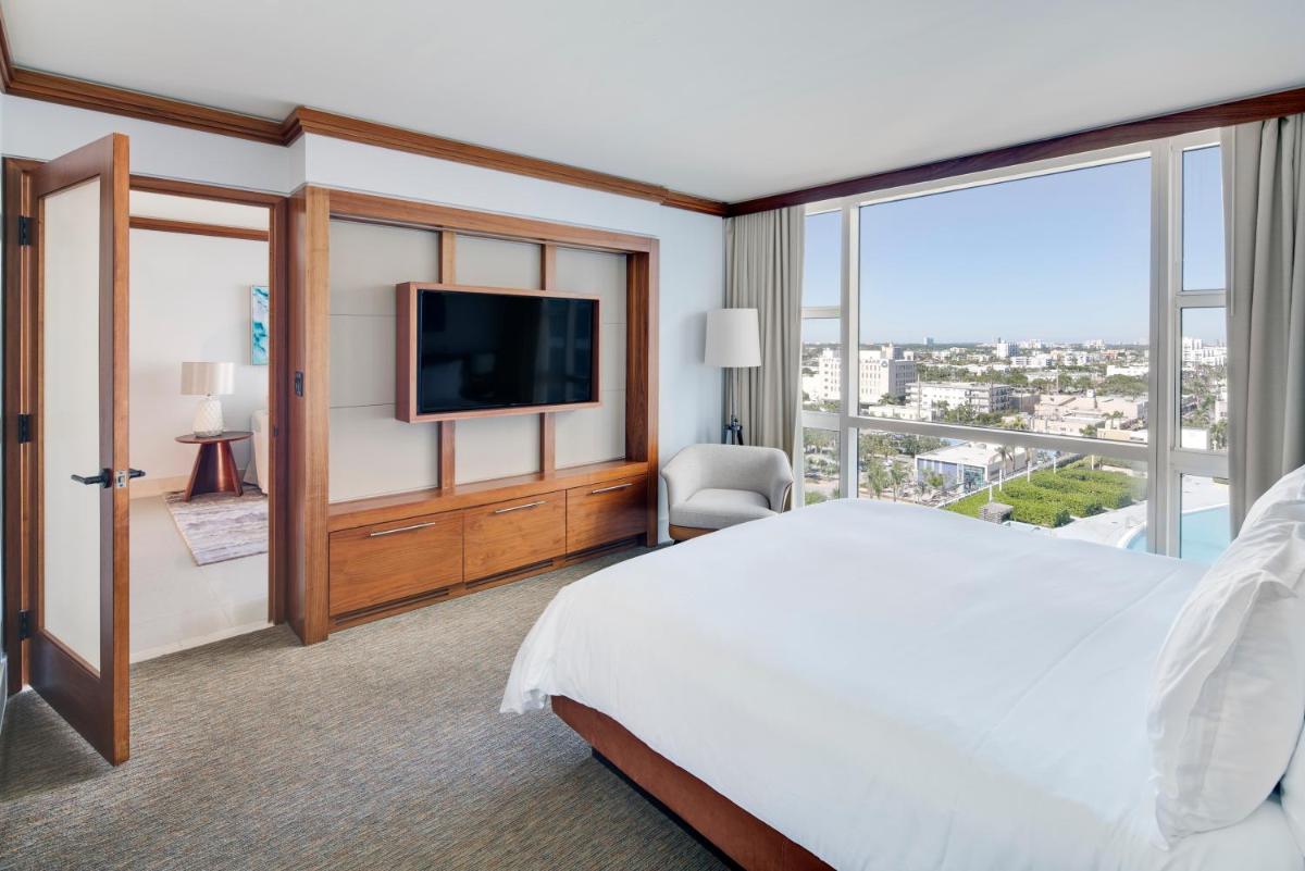 Отель Carillon Miami Wellness Resort