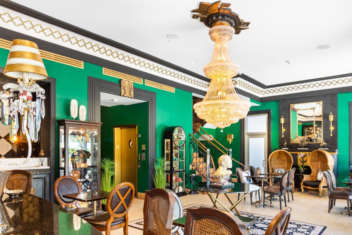 Отель Cavalier South Beach Hotel