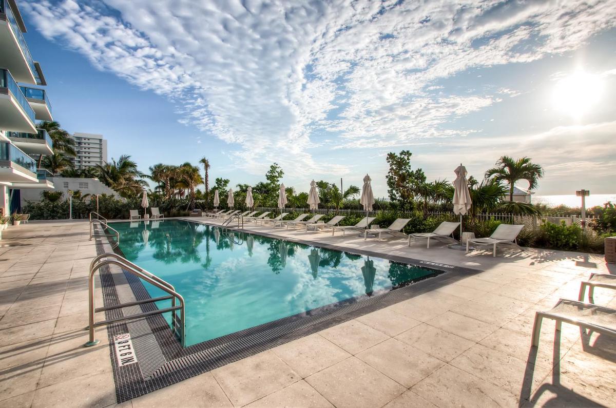 Апартаменты Churchill Suites Monte Carlo Miami Beach