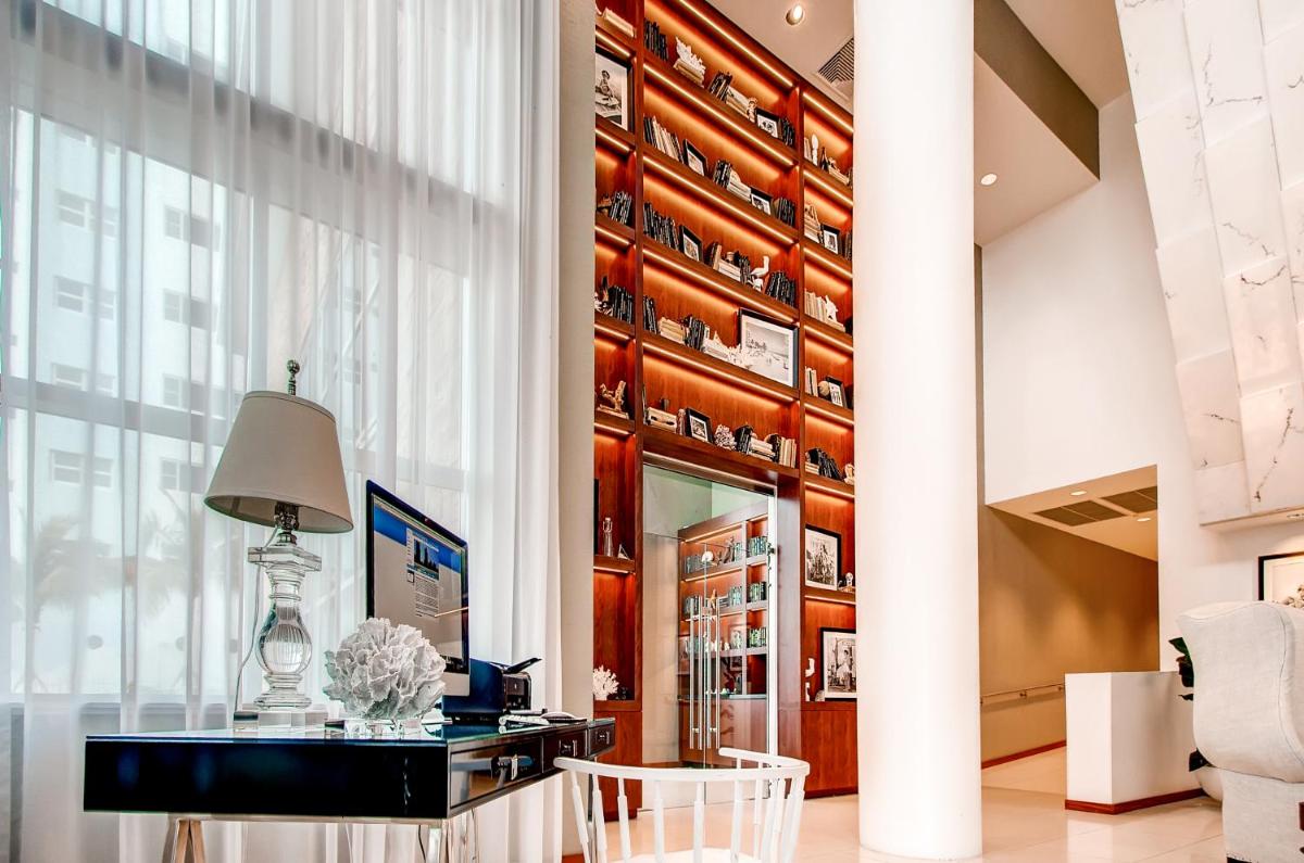 Апартаменты Churchill Suites Monte Carlo Miami Beach