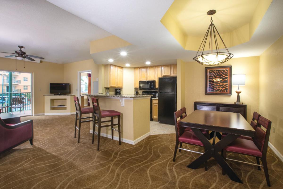 Отель Club Wyndham Palm-Aire