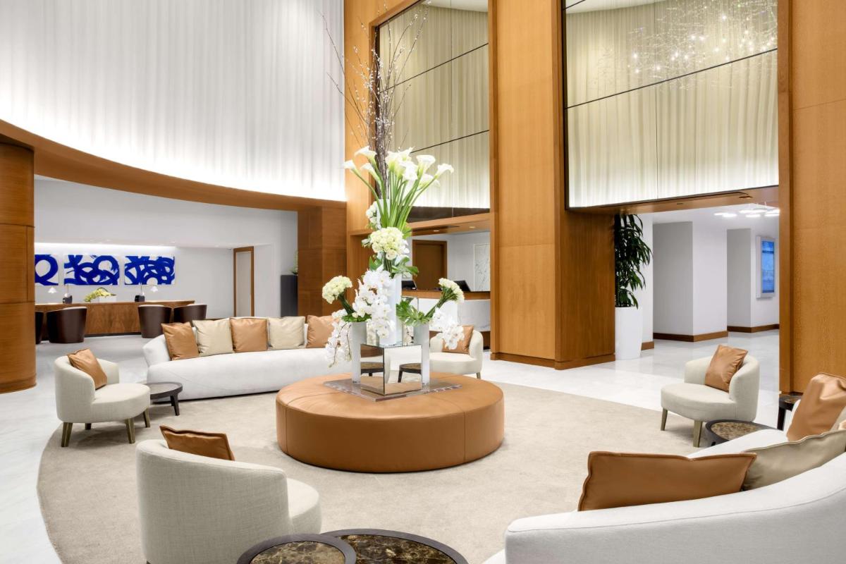 Отель Conrad Fort Lauderdale Beach