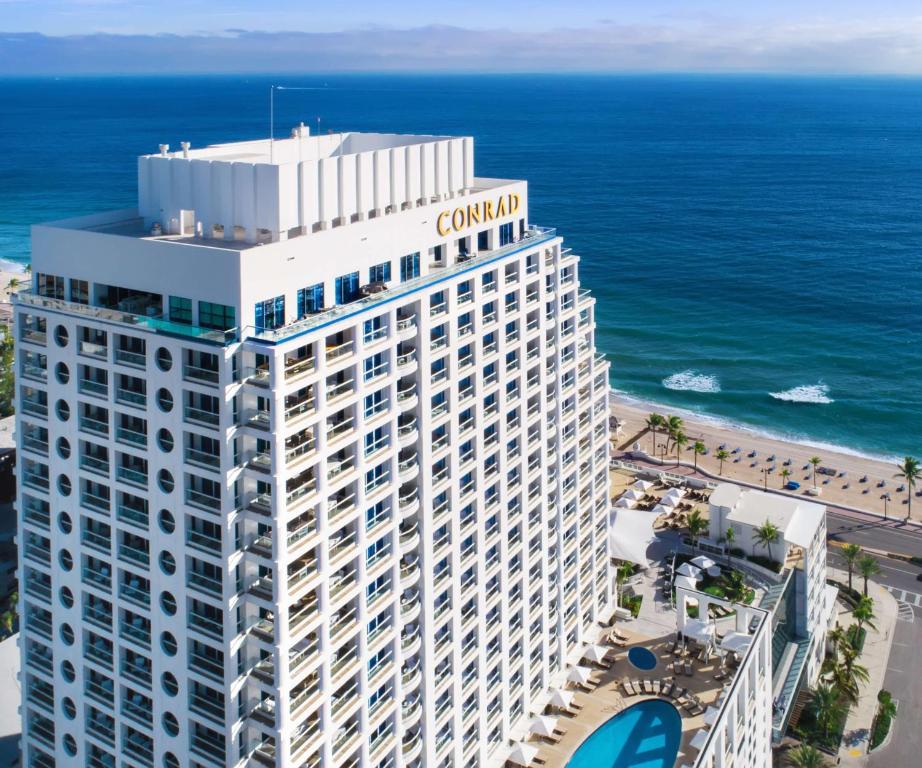Отель Conrad Fort Lauderdale Beach