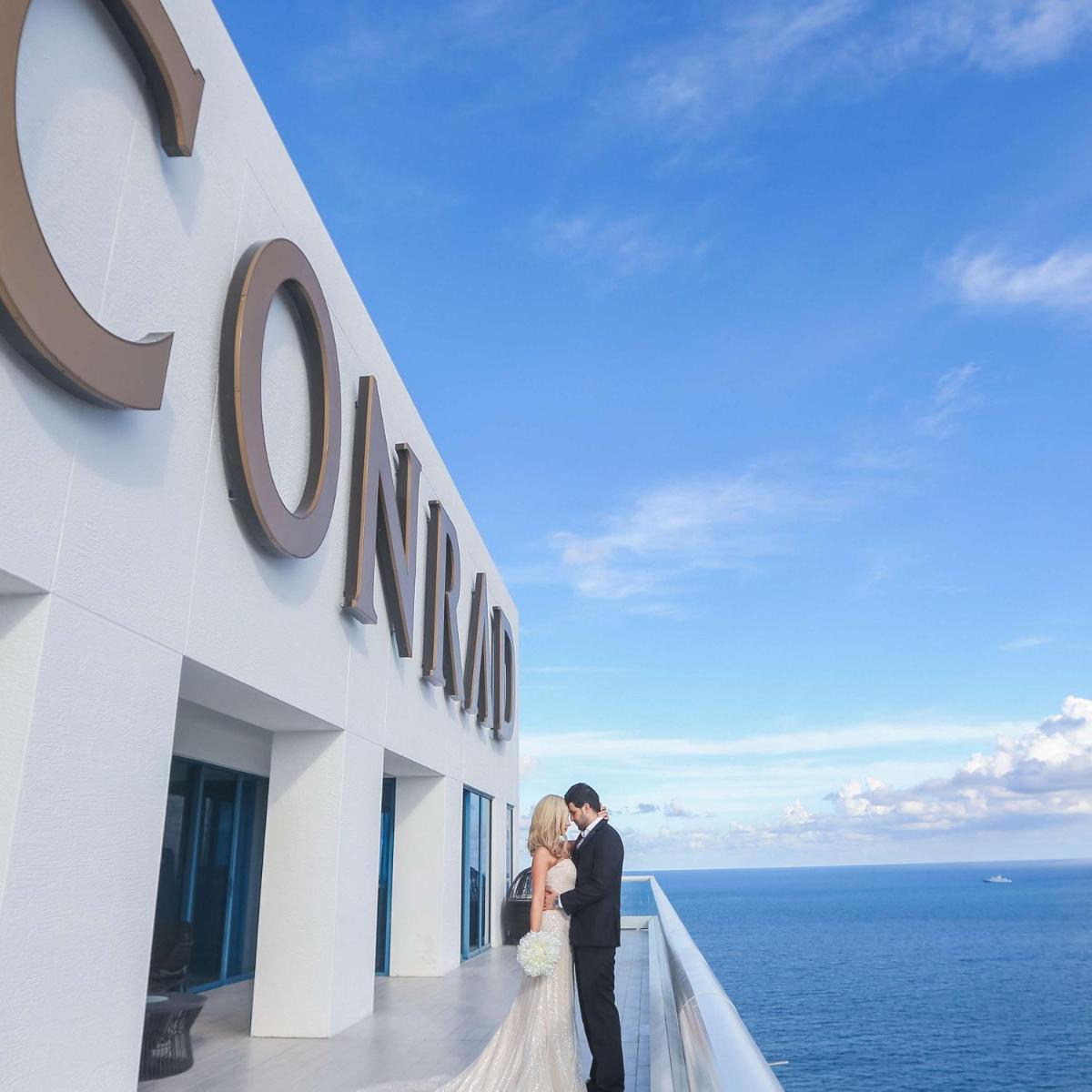Отель Conrad Fort Lauderdale Beach