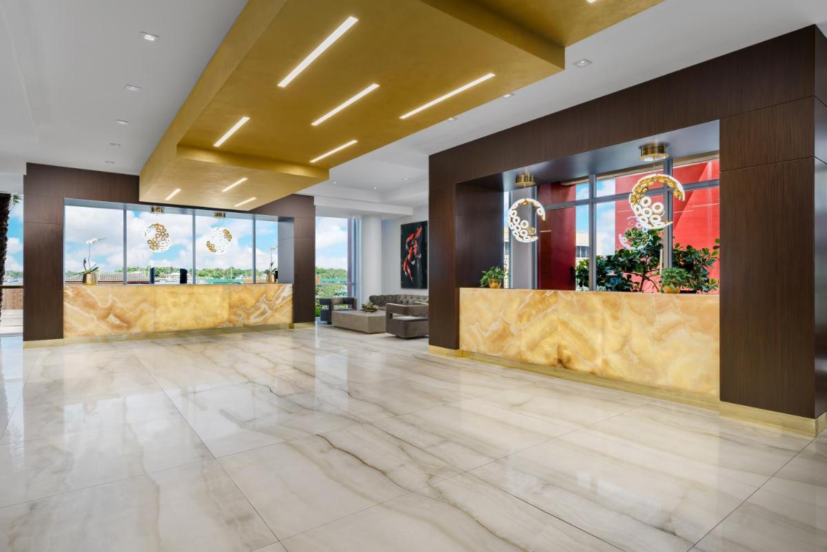 Отель Costa Hollywood Beach Resort — An All Suite Hotel