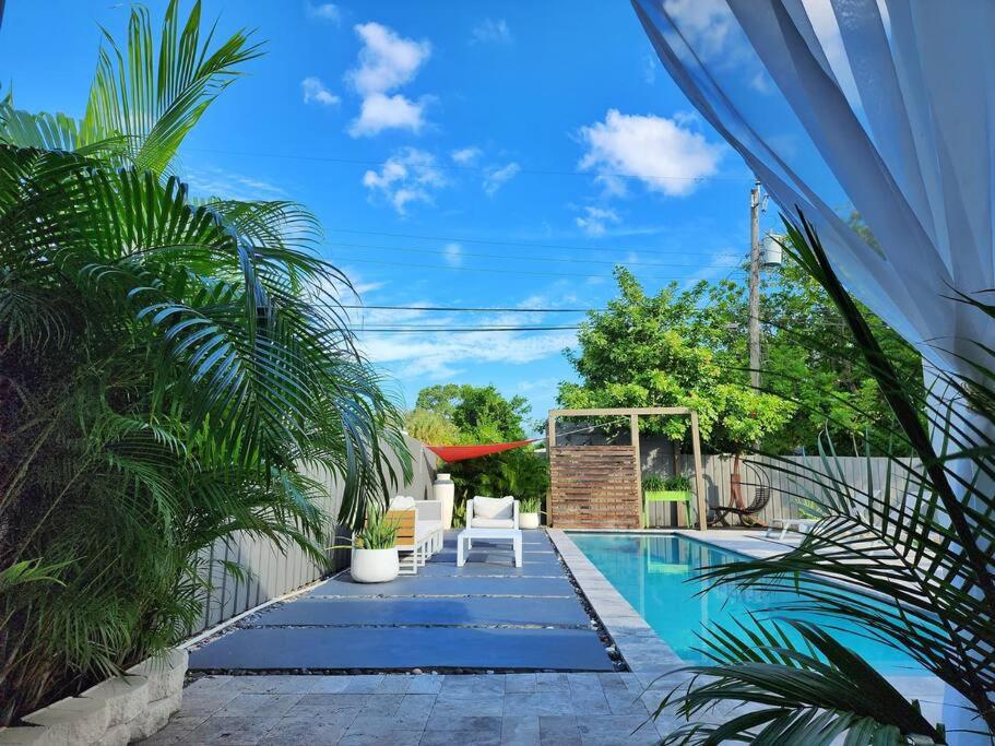 Апартаменты DreamHouse with Heated Pool