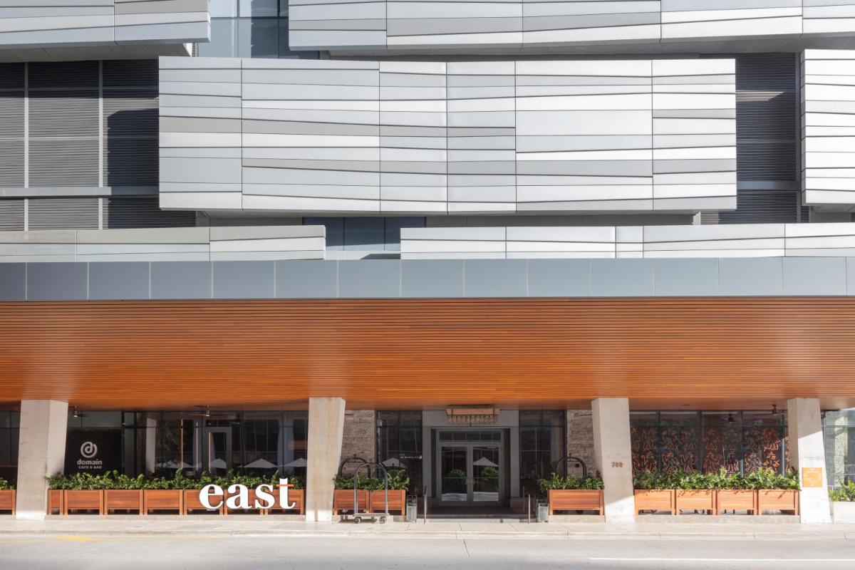 Отель EAST Miami Residences