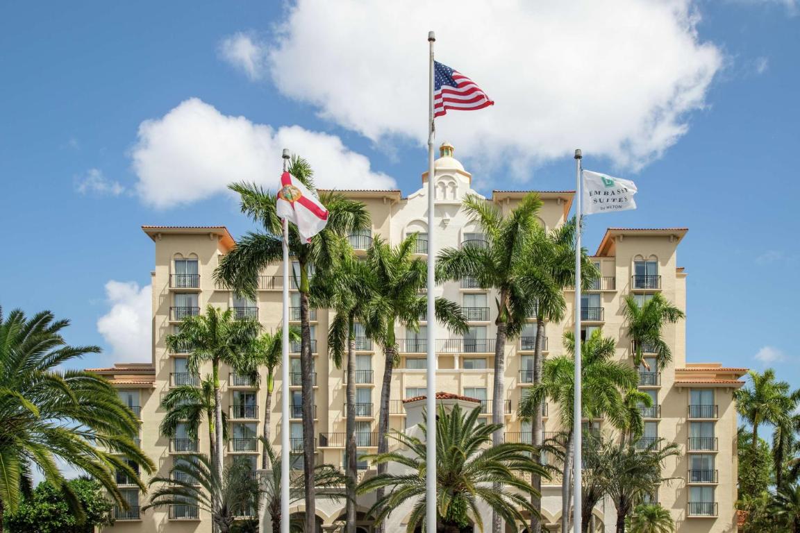Отель Embassy Suites by Hilton Miami International Airport