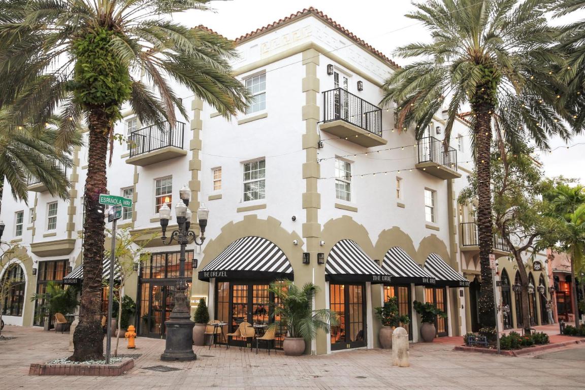 Отель Esme Miami Beach