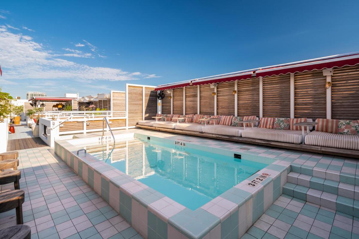 Отель Esme Miami Beach