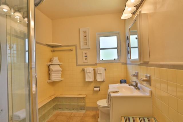 Апартаменты FortLauderdale Beach Apartment