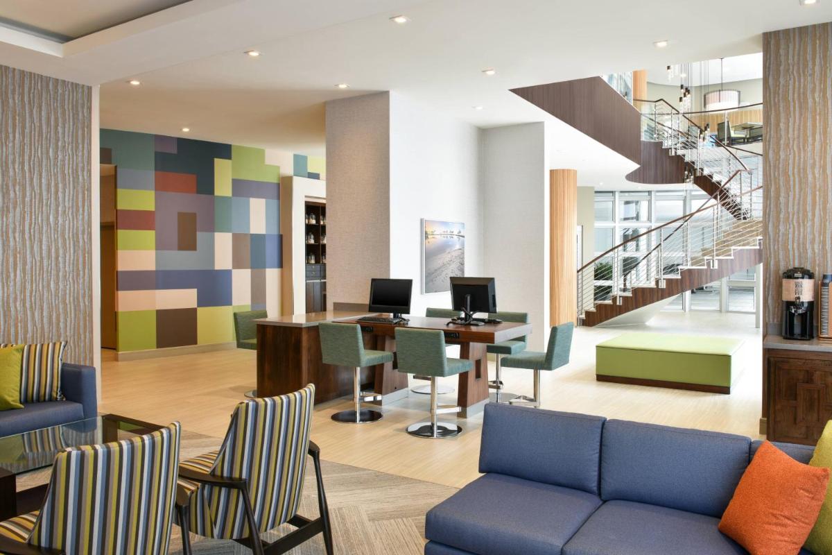 Отель Four Points by Sheraton Coral Gables