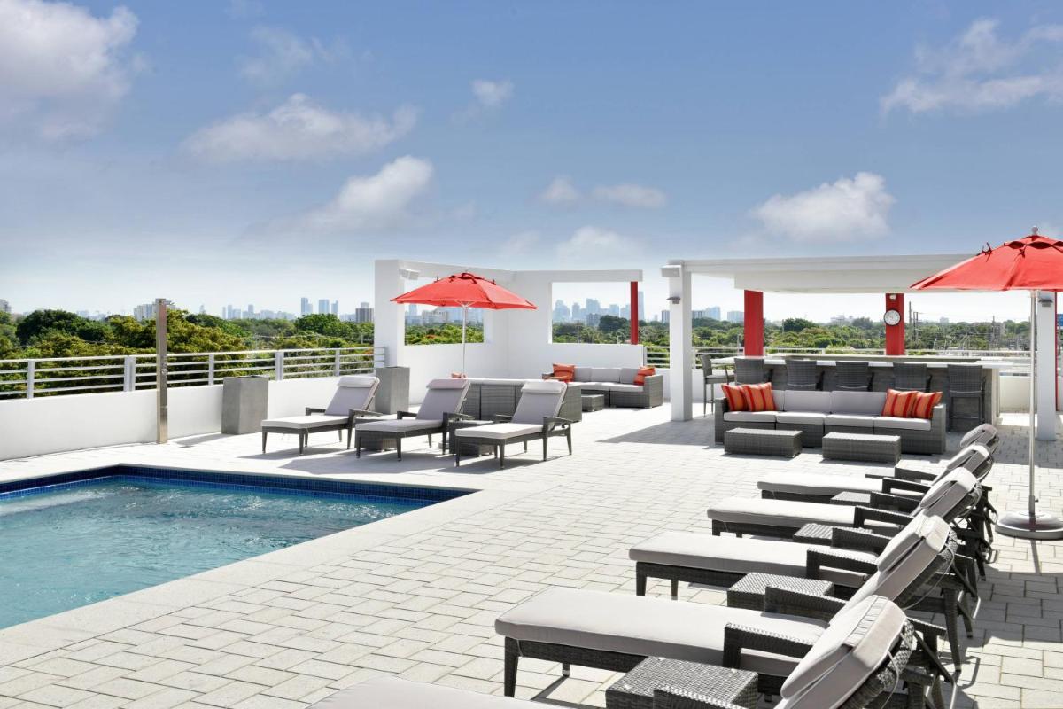 Отель Four Points by Sheraton Coral Gables