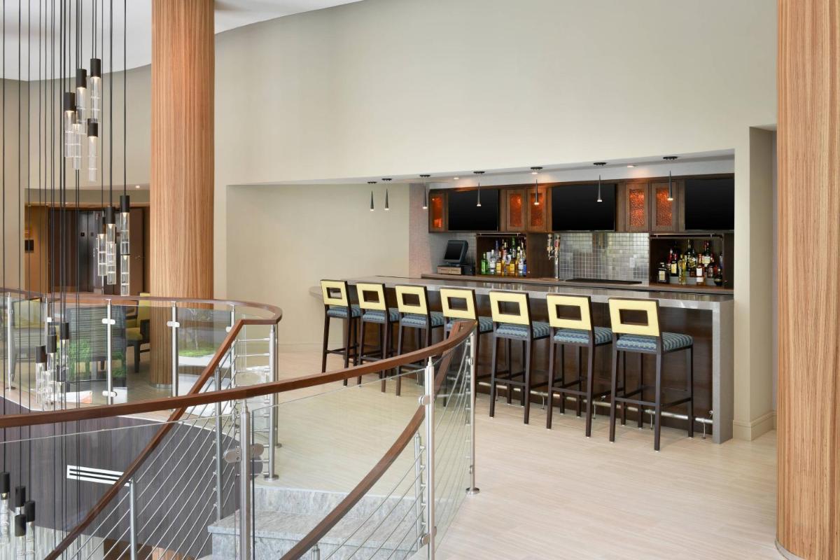 Отель Four Points by Sheraton Coral Gables