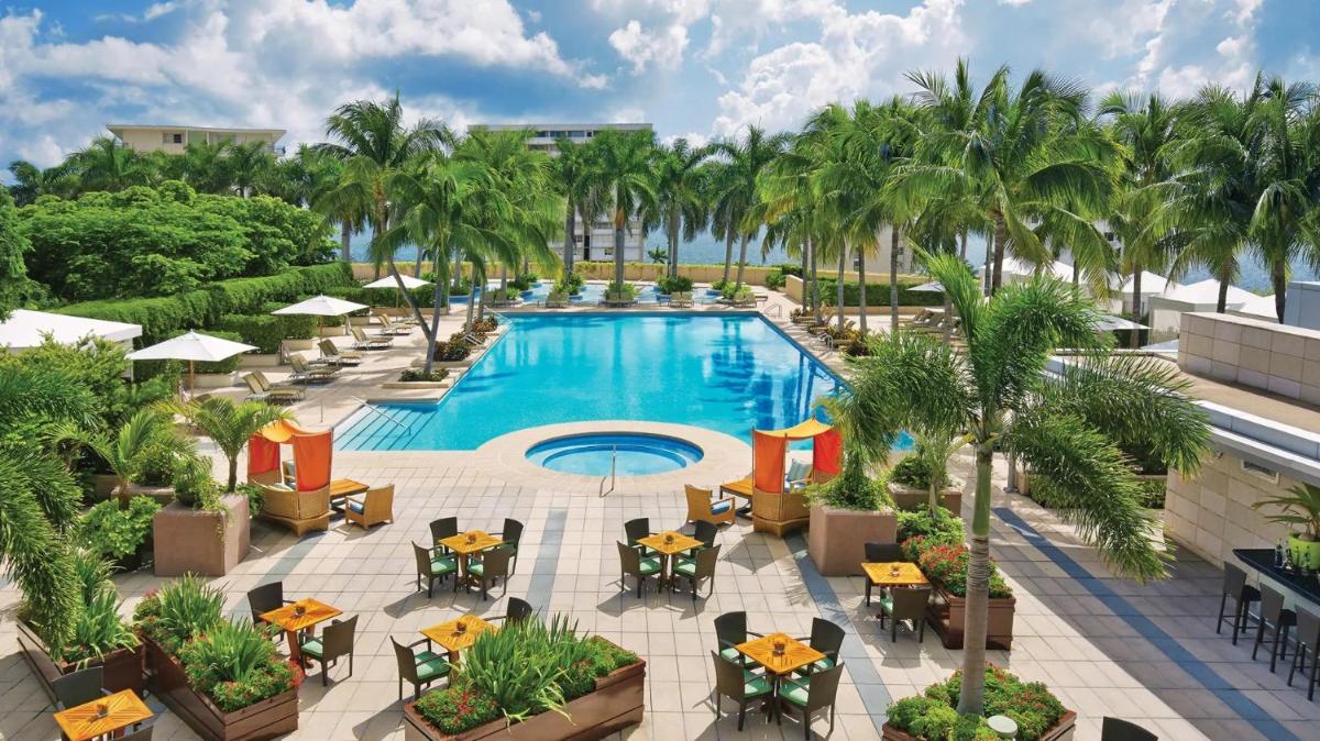 Апартаменты Four Seasons Miami 2br Suite