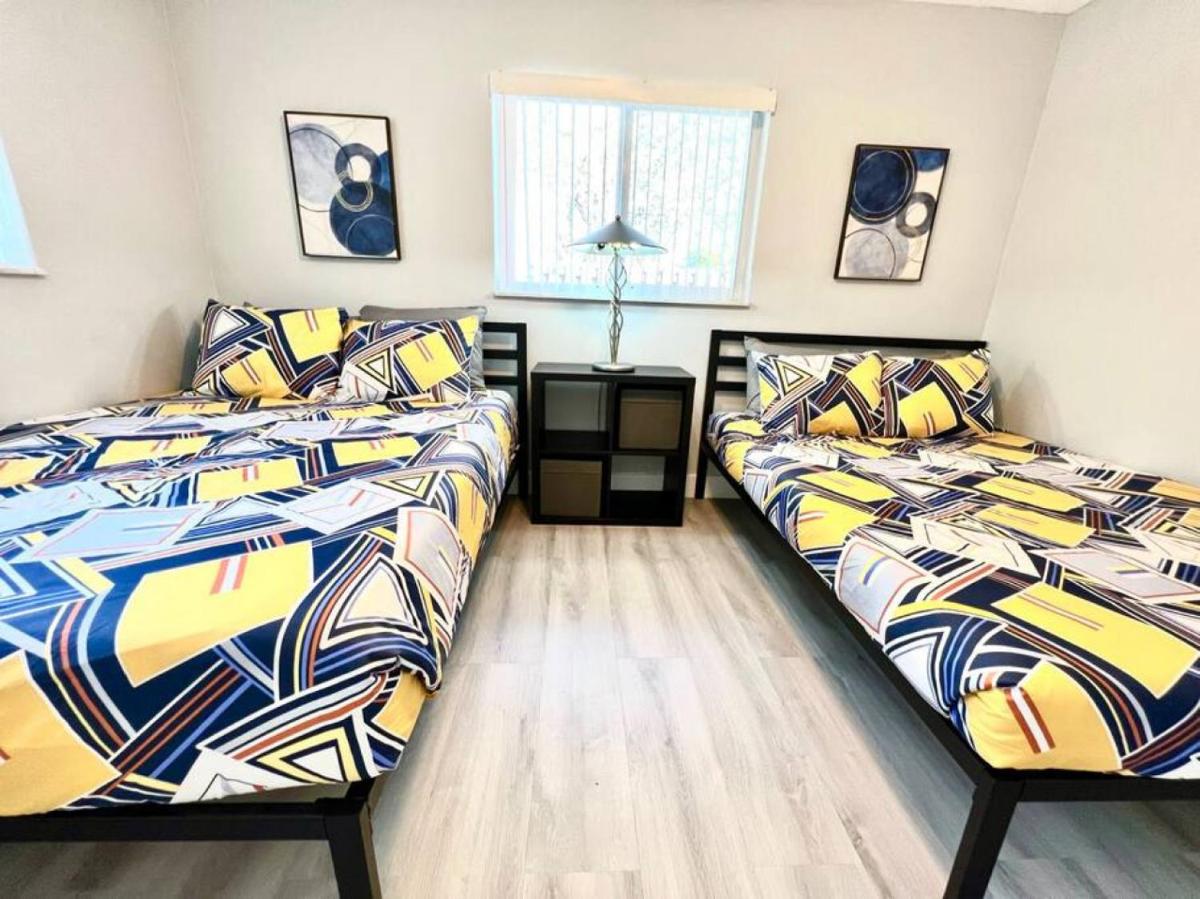 Апартаменты Fun Pool Home with ping pong near Beaches and Airport