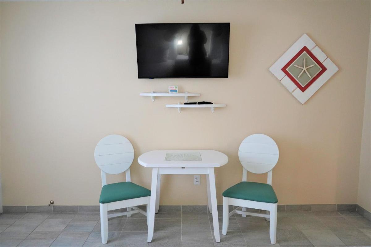 Отель Glunz Ocean Beach Hotel and Resort