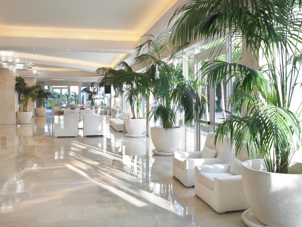Отель Grand Beach Hotel