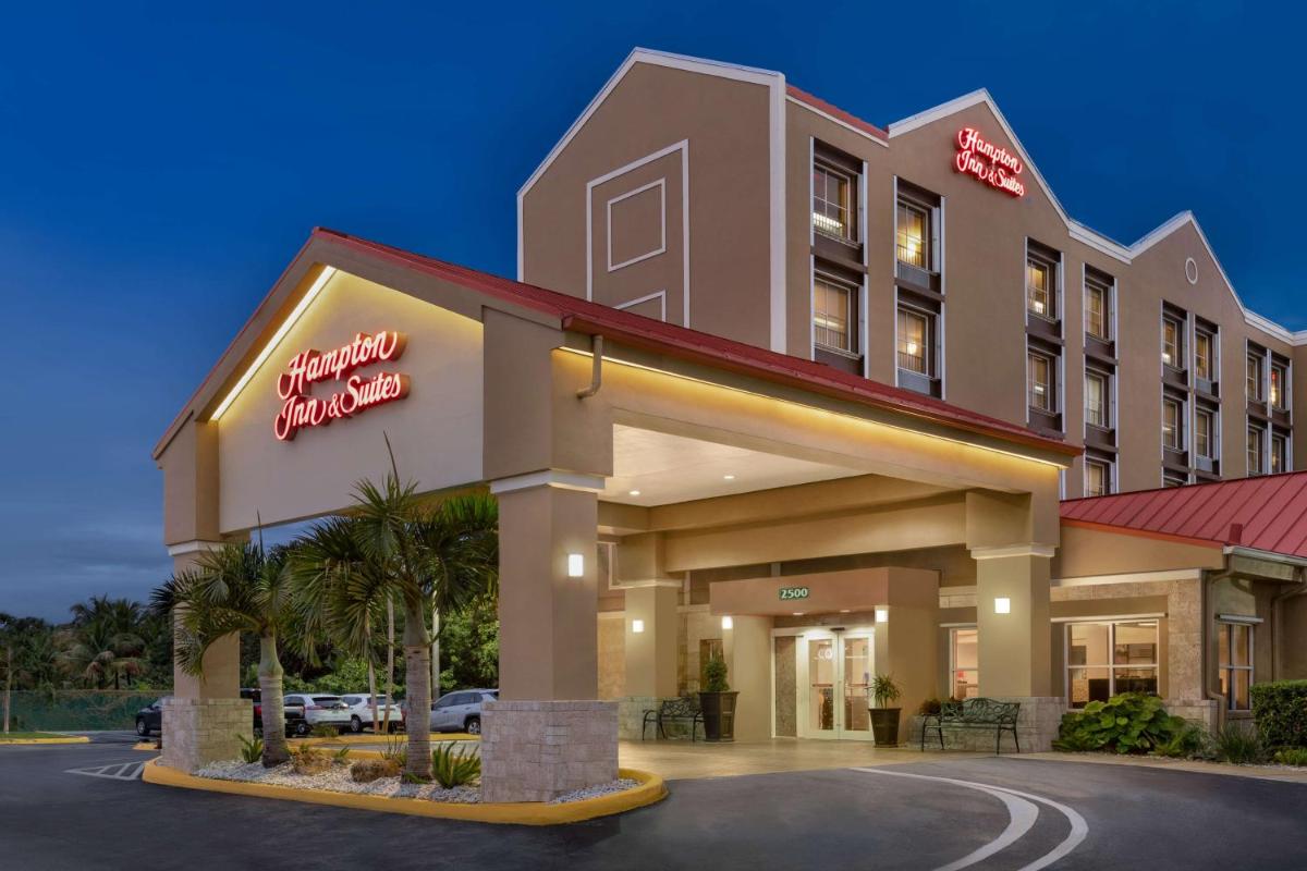 Отель Hampton Inn & Suites Fort Lauderdale Airport