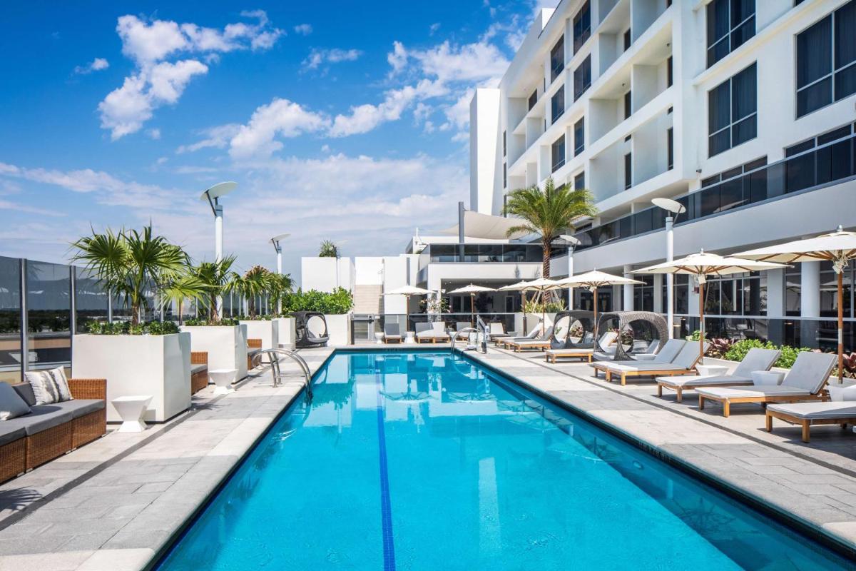 Отель Hilton Aventura Miami