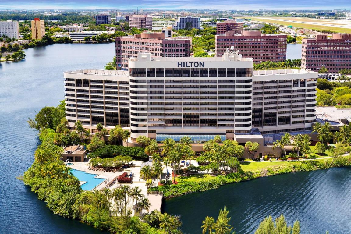 Отель Hilton Miami Airport Blue Lagoon