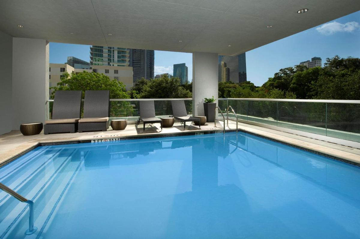 Отель Homewood Suites by Hilton Miami Downtown/Brickell