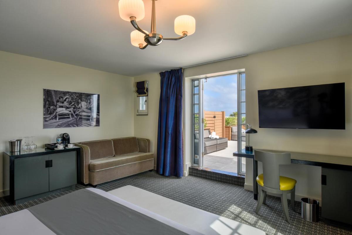 Отель Hotel Breakwater South Beach