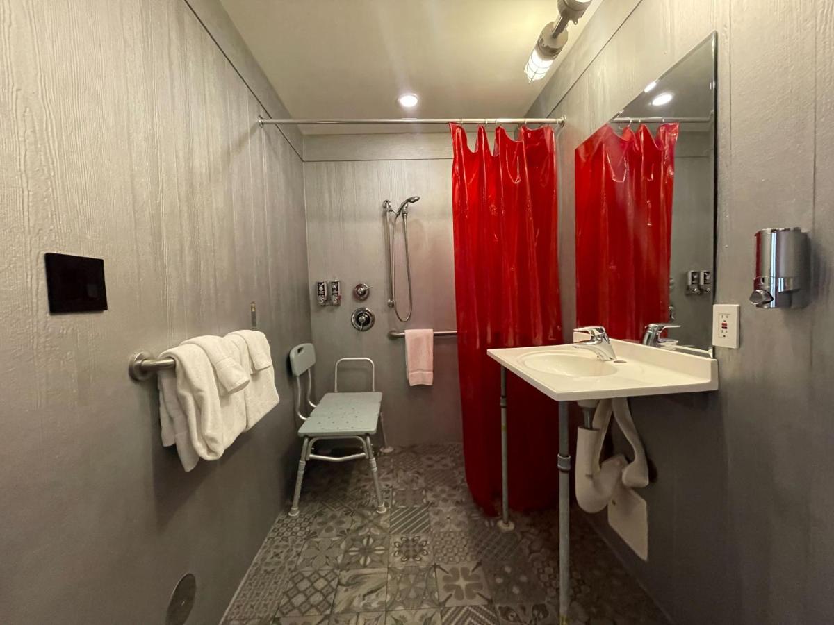 Отель Gaythering — Gay Hotel