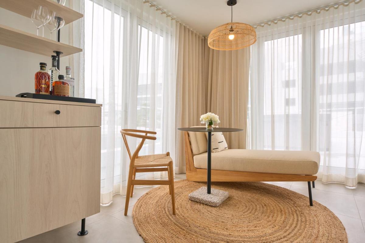 Отель Hotel Greystone — Adults Only