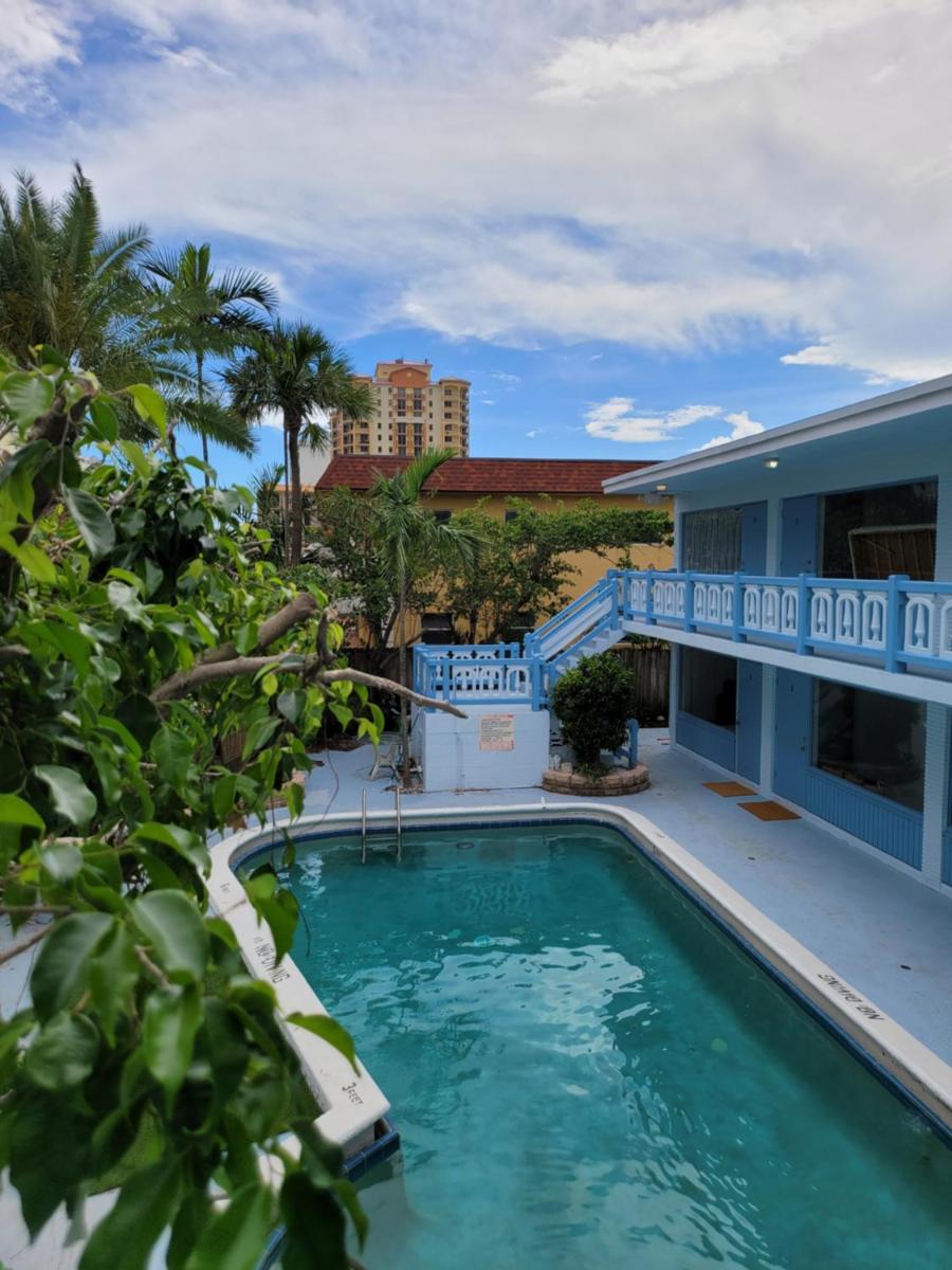Отель Motel Lauderdale Inn