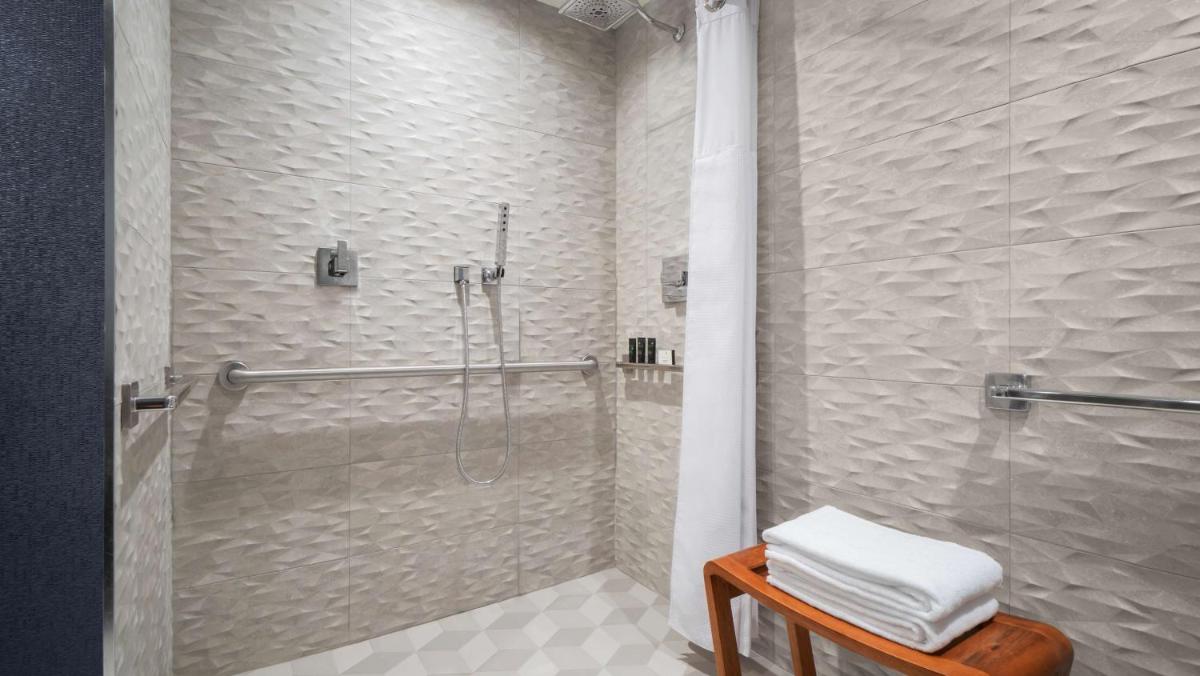 Отель Hyatt Centric Brickell Miami